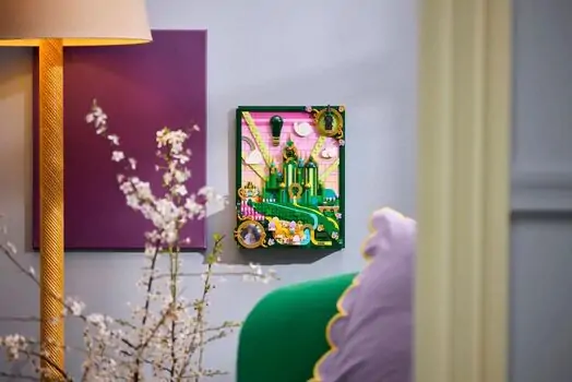 Lego Wicked 75685 Emerald City Wall Art, 5 image