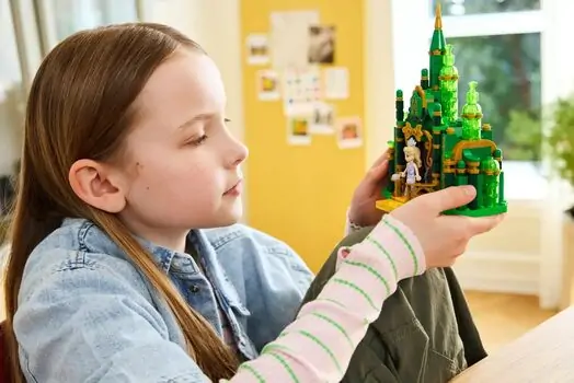 Lego Wicked 75689 Emerald City & Kiamo Ko Castle, 4 image