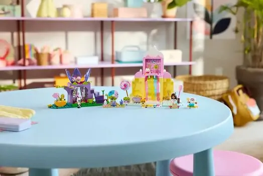 Lego Gabby's Dollhouse 11205 Sweet Treat Mountain & Kitty Garden, 8 image