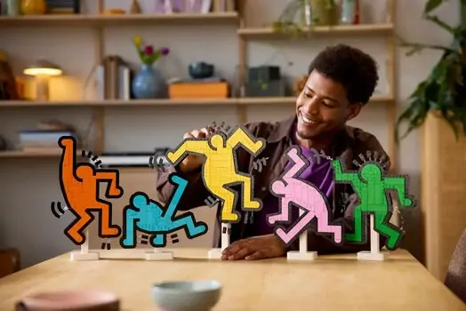 Lego Art 31216 Keith Haring – Dancing Figures, 4 image