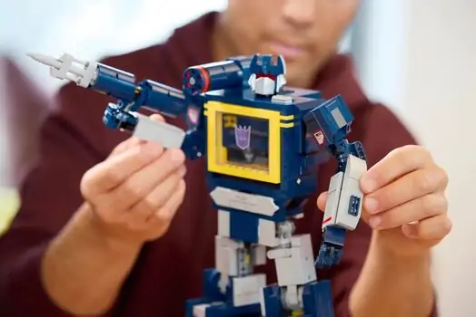 Lego Icons 10358 Transformers: Soundwave, 13 image