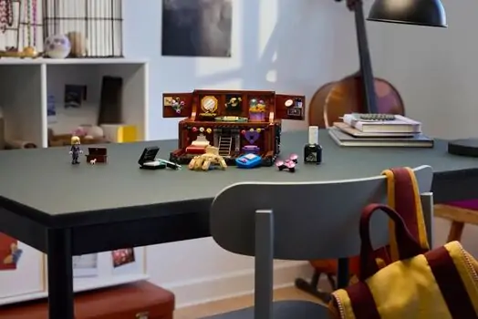 Lego Wednesday 76785 Thing's Apartment, 10 image