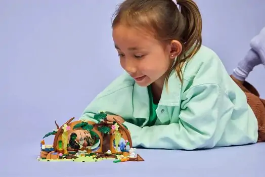 Lego Wicked 75687 Elphaba's Retreat, 7 image