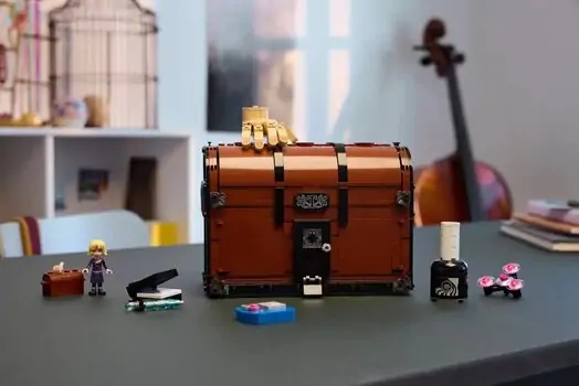 Lego Wednesday 76785 Thing's Apartment, 11 image