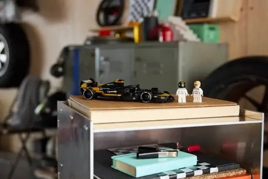 Lego Speed Champions 77252 APXGP Team Race Car from F1® The Movie, 9 image