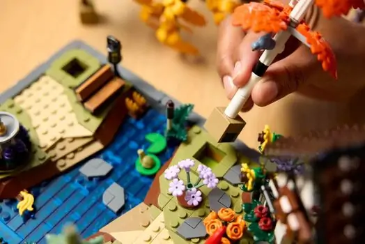 Lego Icons 11372 Autumn Cottage Garden, 12 image