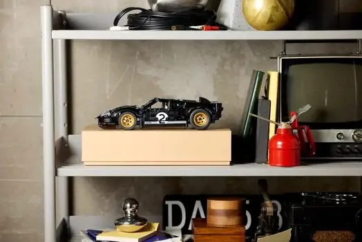 Lego Technic 42223 1966 Ford GT40 MKII Race Car, 10 image