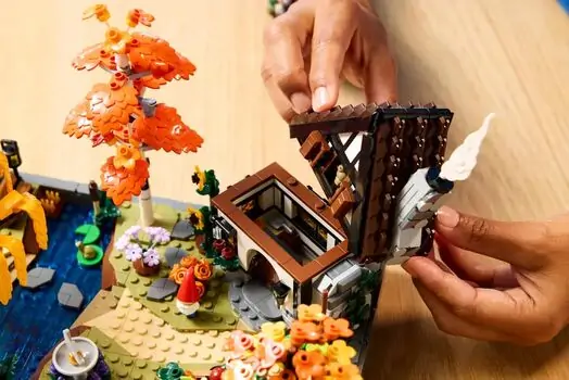 Lego Icons 11372 Autumn Cottage Garden, 11 image