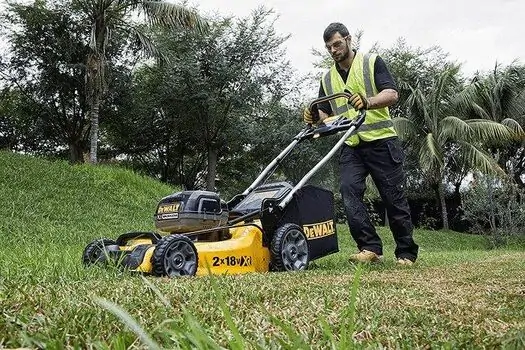 ბალახის სათიბი 2 მძლავრი ელემენტით Dewalt DCMW564P2-QW, 6 image