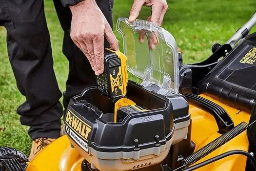 ბალახის სათიბი 2 მძლავრი ელემენტით Dewalt DCMW564P2-QW, 4 image