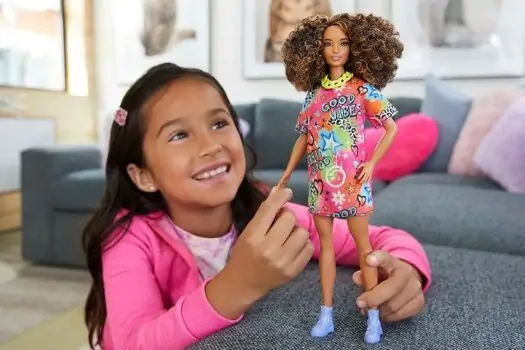 Barbie Doll Fashionista Brunette With Graffiti Dress  - ბარბის თოჯინა, 6 image