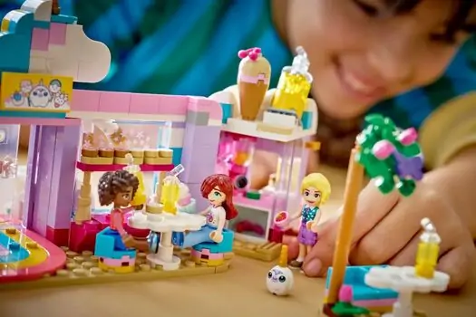 Lego Friends 42684 Unicorn Dream Café, 9 image