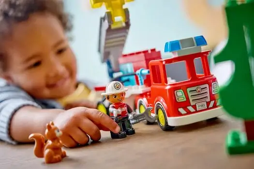 Lego Duplo 10473 Fire Truck with Hose and Firefighter, 8 image