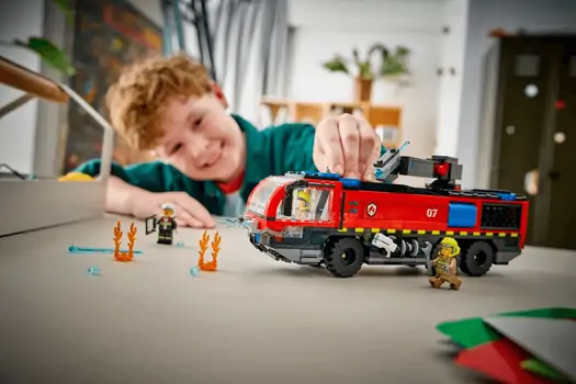 Lego City 60499 Airport Fire Truck, 10 image