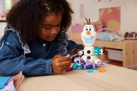 Lego Disney 43287 Olaf and Bruni’s Picnic Fun, 7 image