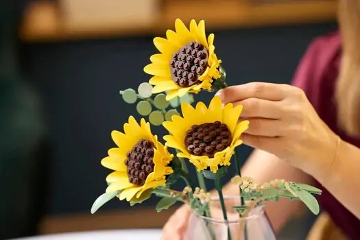 Lego Botanical 11502 Sunflower Bouquet, 12 image