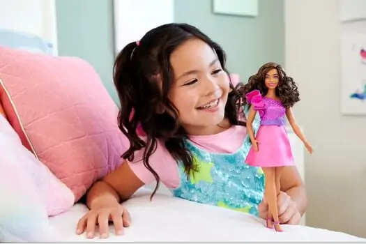 Barbie Fashionista Doll Curvy With Brown Hair, Pink Sparkly Dress - ბარბის თოჯინა, 2 image