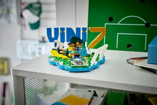 Lego Editions 43027 Vini Jr. – Soccer Highlights, 3 image