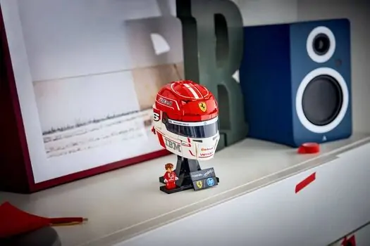lego Editions 43014 Scuderia Ferrari HP Charles Leclerc Helmet, 8 image