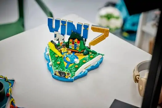 Lego Editions 43027 Vini Jr. – Soccer Highlights, 4 image