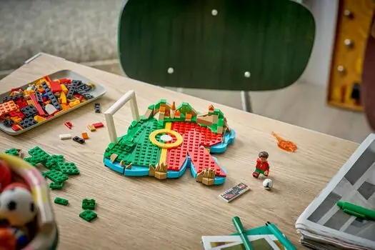 lego Edition 43012 Cristiano Ronaldo – Soccer Highlights, 4 image