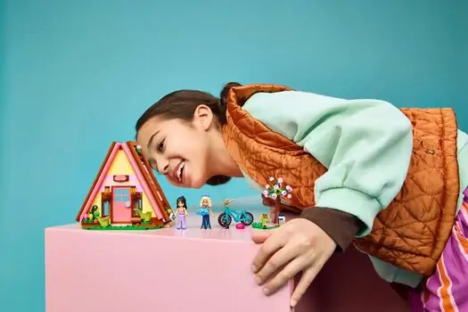 LEGO Friends 42682 Nature Glamping Cabin, 12 image
