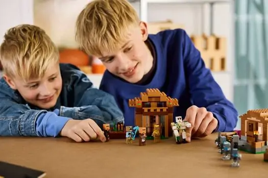 Lego 21596 Evoker Village Attack, 9 image