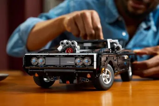 Lego Technic 42231 Fast and Furious Dodge Charger R/T Car, 7 image