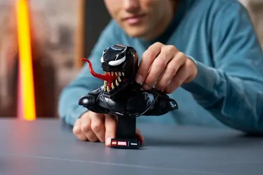 Lego Super Heroes 76356 Venom Bust, 9 image
