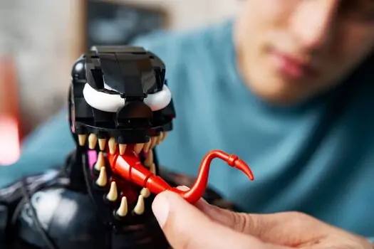 Lego Super Heroes 76356 Venom Bust, 14 image