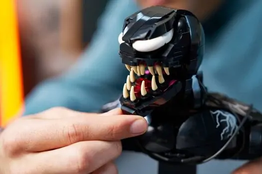 Lego Super Heroes 76356 Venom Bust, 11 image