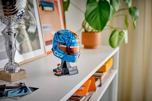 Lego Editions 43017 McLaren Mastercard F1® Team Oscar Piastri Helmet, 10 image