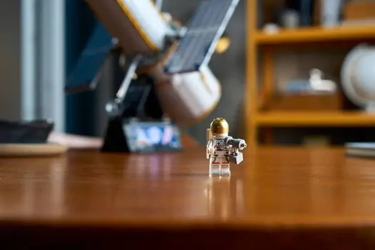 lego Icon 11382 Hubble Space Telescope, 12 image