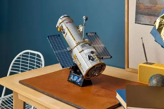 lego Icon 11382 Hubble Space Telescope, 14 image