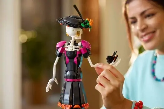 Lego Ideas 21372 La Catrina, 17 image