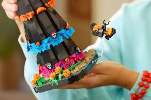 Lego Ideas 21372 La Catrina, 16 image