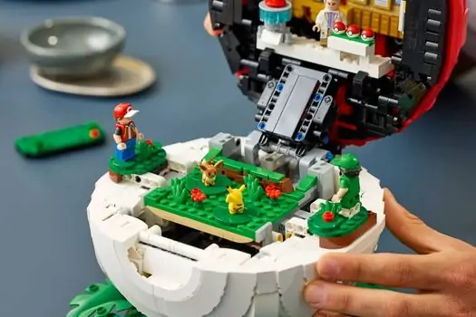 Lego Pokémon 72154 Iconic Trainer Moments Poké Ball, 14 image