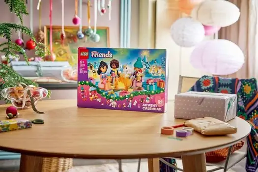 Lego Friends 42698 Friends Advent Calendar 2026, 12 image