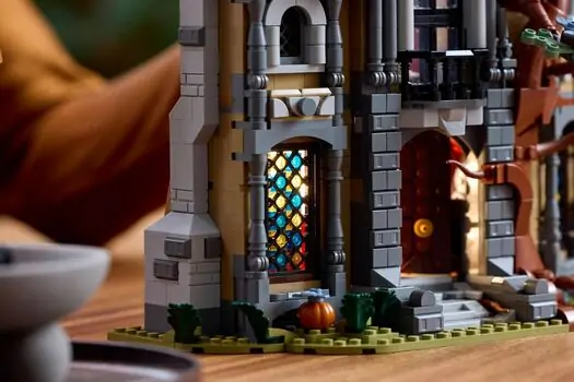Lego Icons 11383 Mayor Manor, 14 image