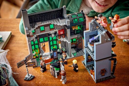 Lego Harry Potter 76471 Knockturn Alley Wizarding Shops, 12 image