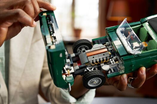 lego Icon 11381 Jaguar E-Type, 13 image