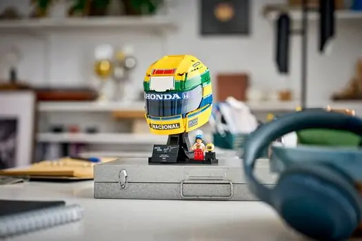 Lego Editions 43024 Ayrton Senna Helmet, 9 image