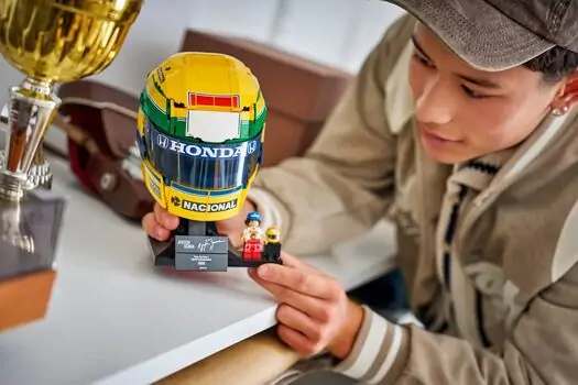 Lego Editions 43024 Ayrton Senna Helmet, 8 image