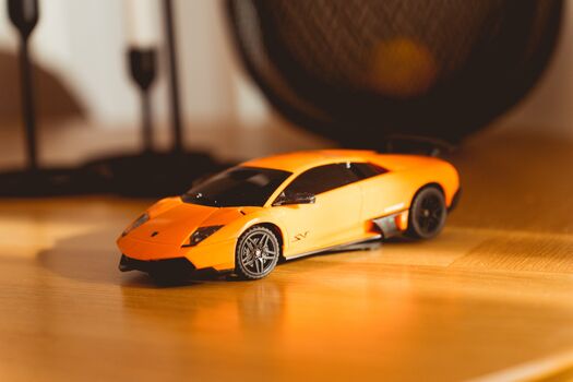 Orange Lamborghini Murciélago LP 670-4 SV -  დისტანციურად მართვადი ლამბორგინის სათამაშო მანქანა, 6 image