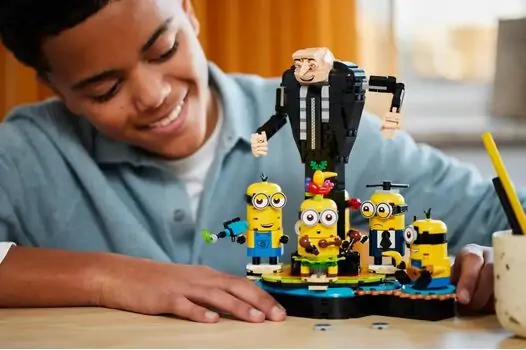 Lego Despicable Me 4 75582 Brick-Built Gru and Minions, 6 image