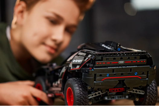 Lego Technic 42160 Audi RS Q e-tron, 6 image