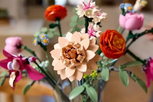 Lego Botanical Collection 10342 Pretty Pink Flower Bouquet, 9 image
