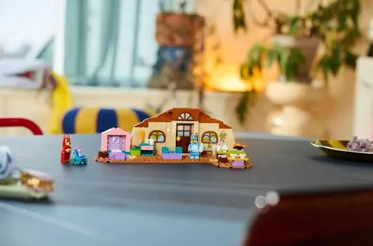 Lego Bluey 11221 School with Rusty and Bluey, 6 image