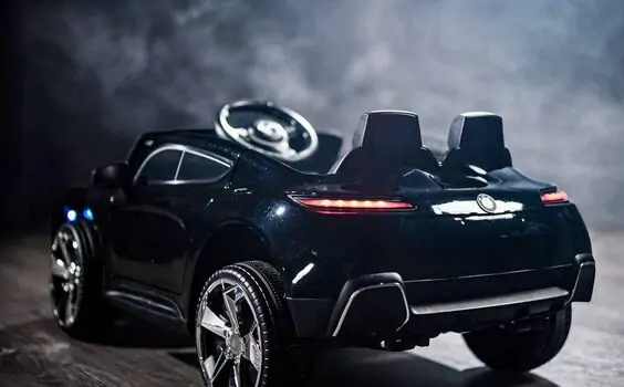 BMW I7 Electric Car Painted Black - ელექტრო მანქანა, 12 image