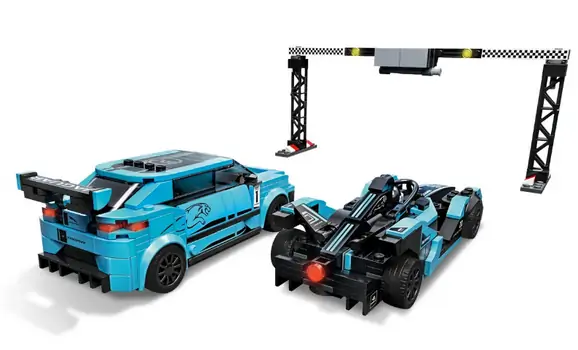 LEGO Speed Champions 76898 Formula E Panasonic Jaguar Racing GEN2 car & Jaguar I-PACE, 3 image